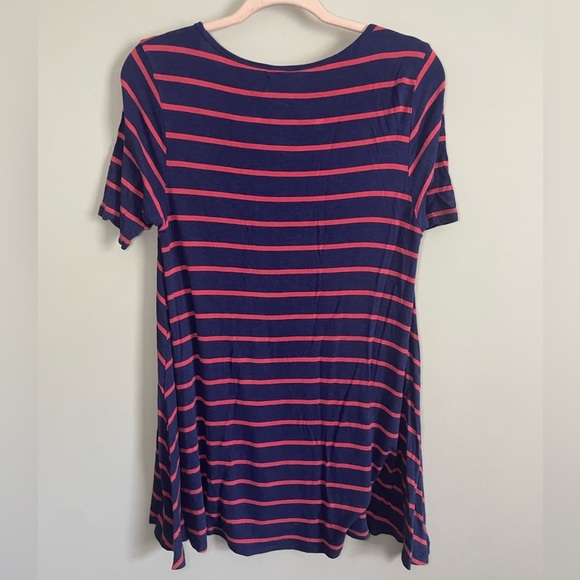 Lularoe Navy and Pink Striped Perfect T-shirt - Picture 6 of 7